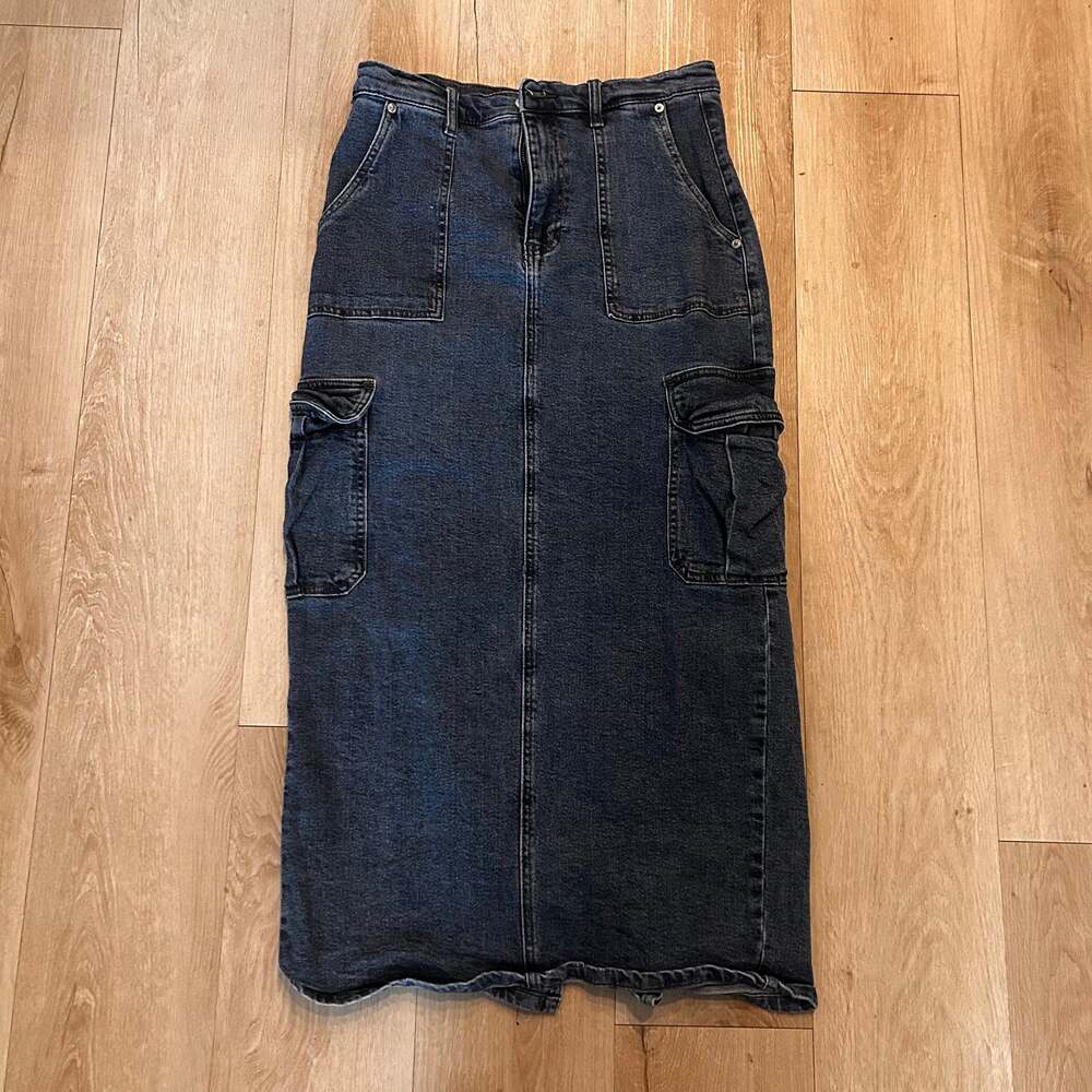 Fashion Nova Dark Wash Denim Cargo Maxi Skirt Size M